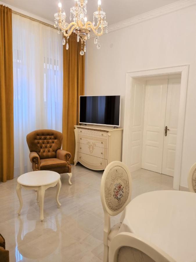 Apartment Elizabeth Pula Exterior foto